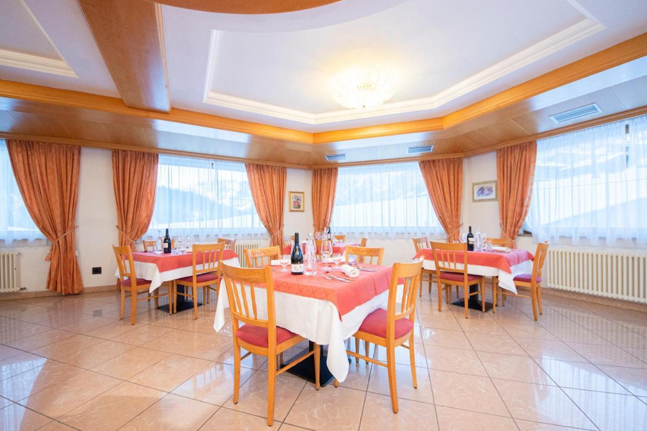 Flos Hotel Moena Extérieur photo