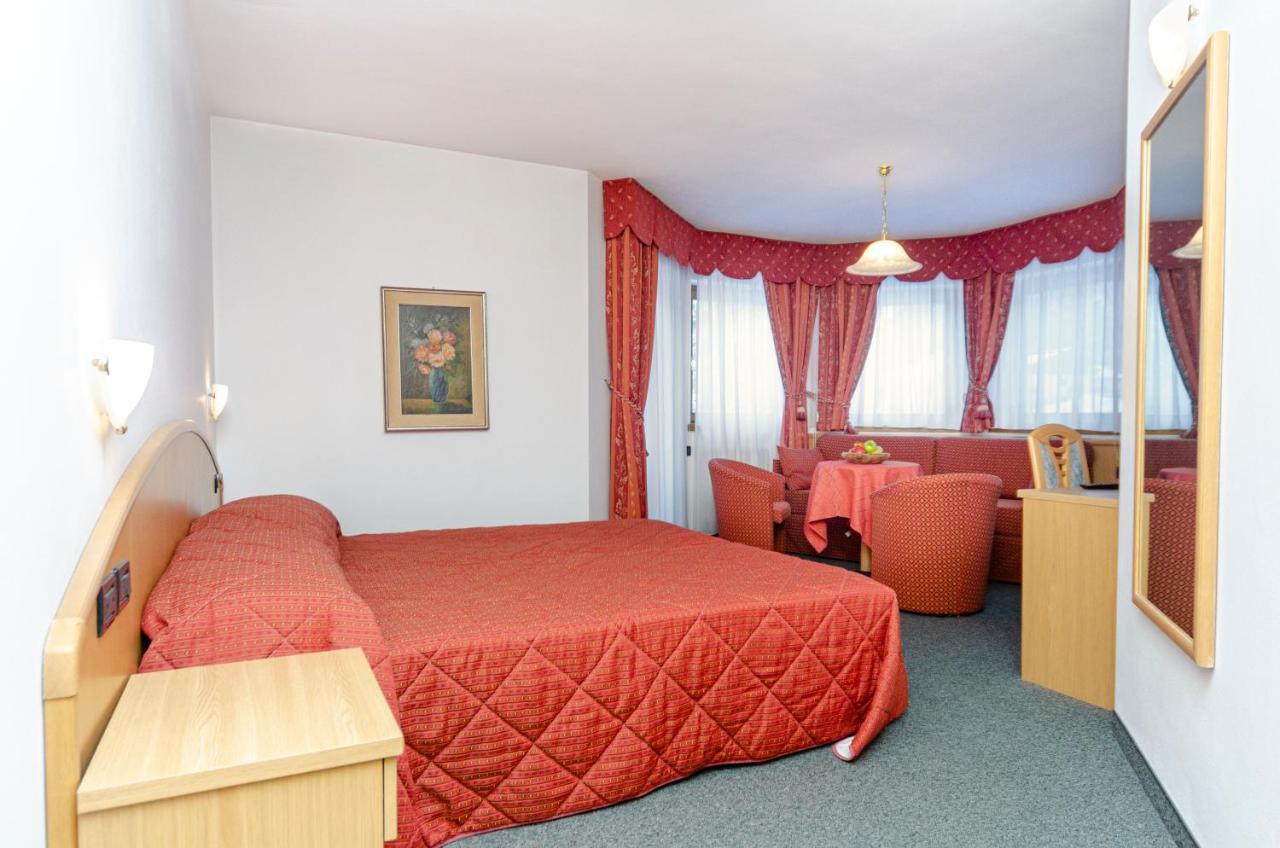 Flos Hotel Moena Extérieur photo