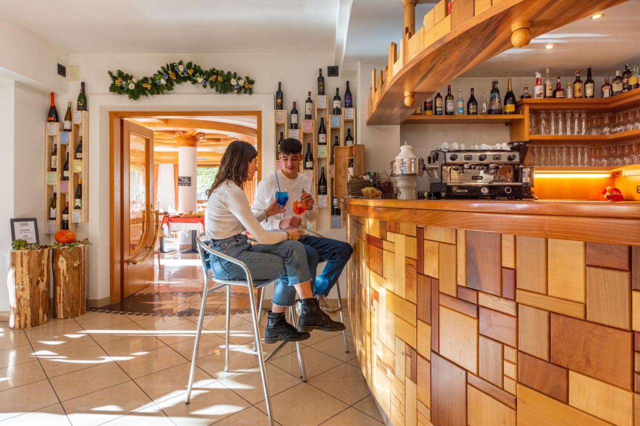 Flos Hotel Moena Extérieur photo