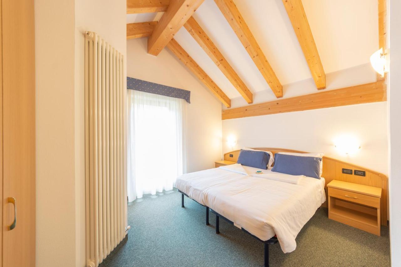 Flos Hotel Moena Extérieur photo