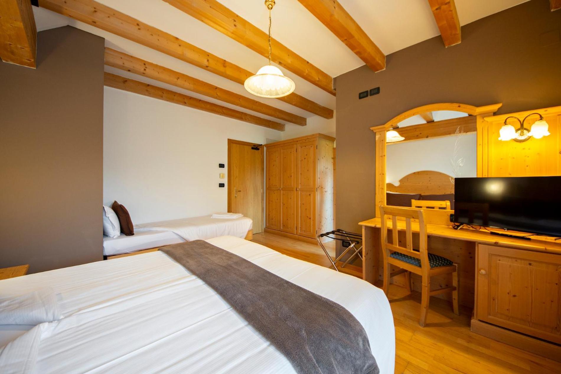 Flos Hotel Moena Extérieur photo
