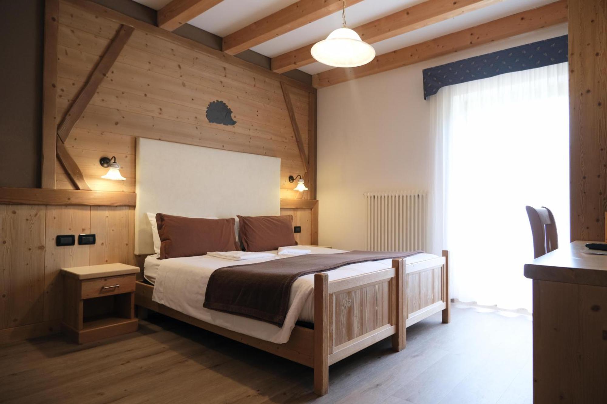 Flos Hotel Moena Extérieur photo